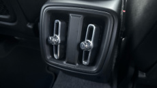 Volvo Xc40 2.0 B4P R DESIGN 5dr Auto Petrol Estate